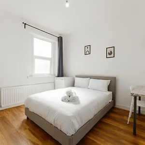 Leyton Comfy Double -50 Pensiune Londra