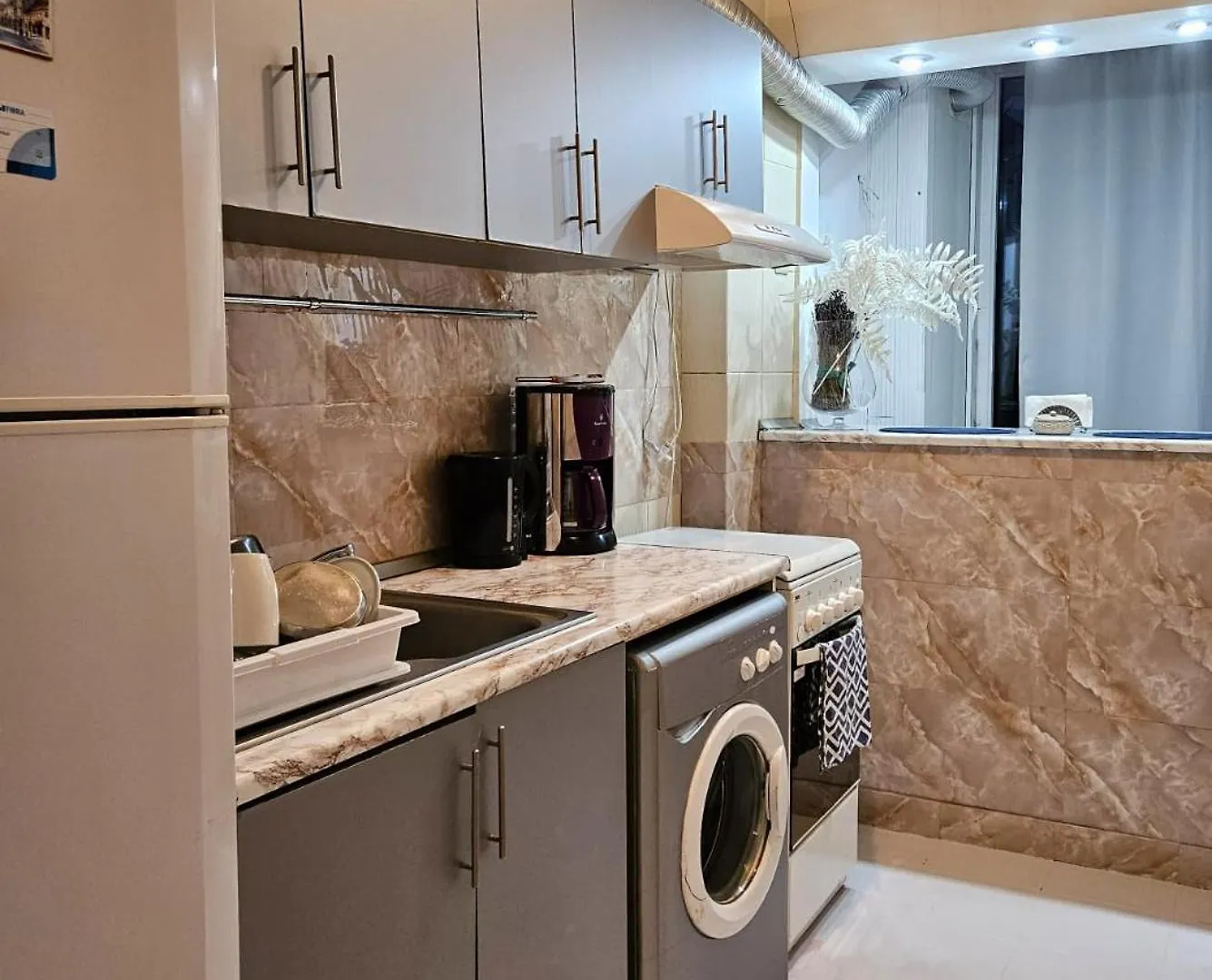 Kiwi Apart-Hotel 1Br Wi-Fi Free - Close To Old Town - Cozy Location - Shorter Or Longer Stay - R&M Boutique Bucureşti 0*,